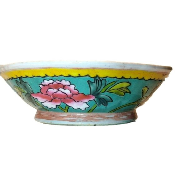 Antique Chinese Famille Bowl Handpainted Floral Enameled Jaune Green JS404